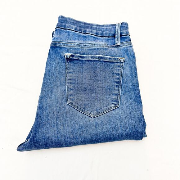 Frame Le Crop Mini Boot Lupine LCMBRA865 Denim Jeans Size 33 - Picture 1 of 8